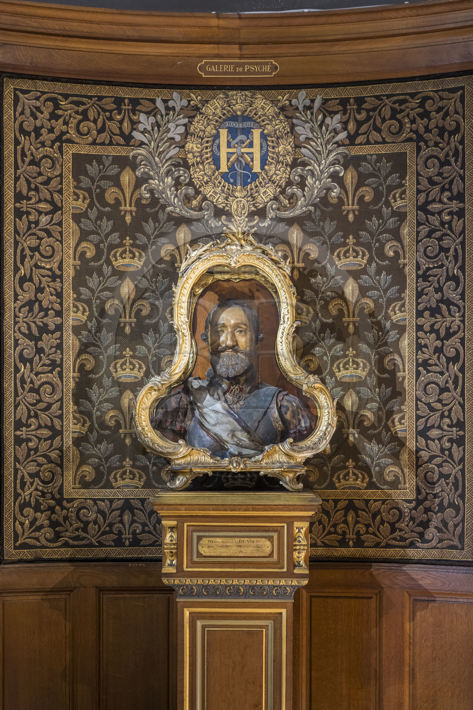 France, Oise (60), Chantilly, le chateau de Chantilly, le musée Condé, buste d'Henri IV roi de France en cire dans la galerie de Psyché