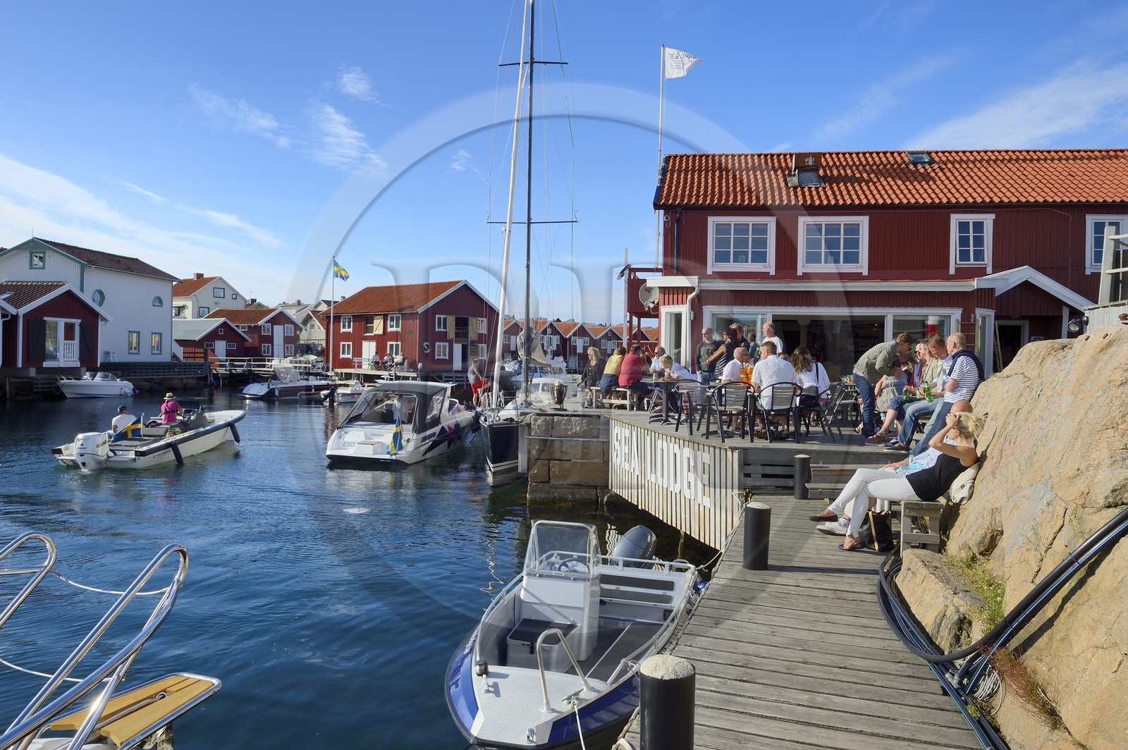 Suède, Västra Götaland, Smögen, le quai de l'hotel-restaurant Sea Lodge