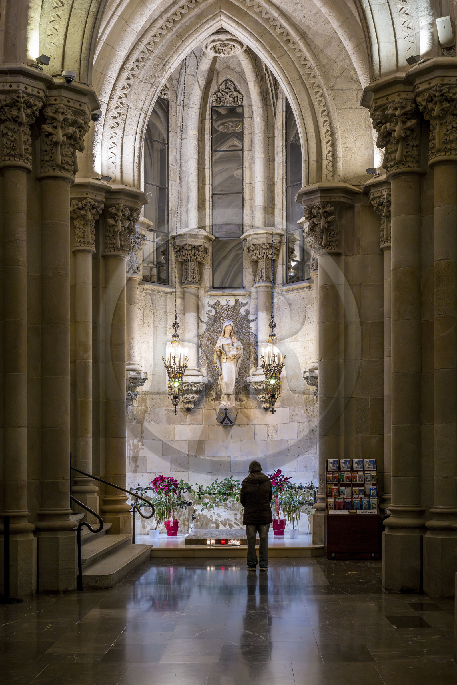 Spain, Catalonia, Barcelona, Eixample district, Sagrada Familia basilica by Catalan modernist architect Antoni Gaudi, listed as a UNESCO World Heritage Site, the temple crypt, Gaudi's tomb in the chapel of Our Lady of Carmelites