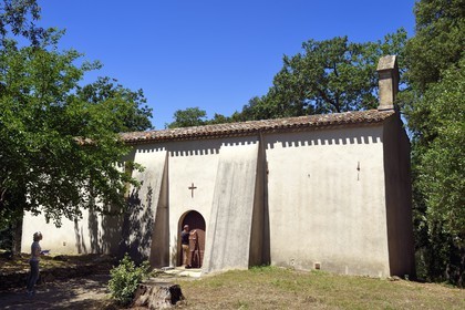 France, Var (83), golfe de Saint-Tropez, Gassin, labellisé Les Plus Beaux Villages de France, chapelle Notre-Dame de la Consolation