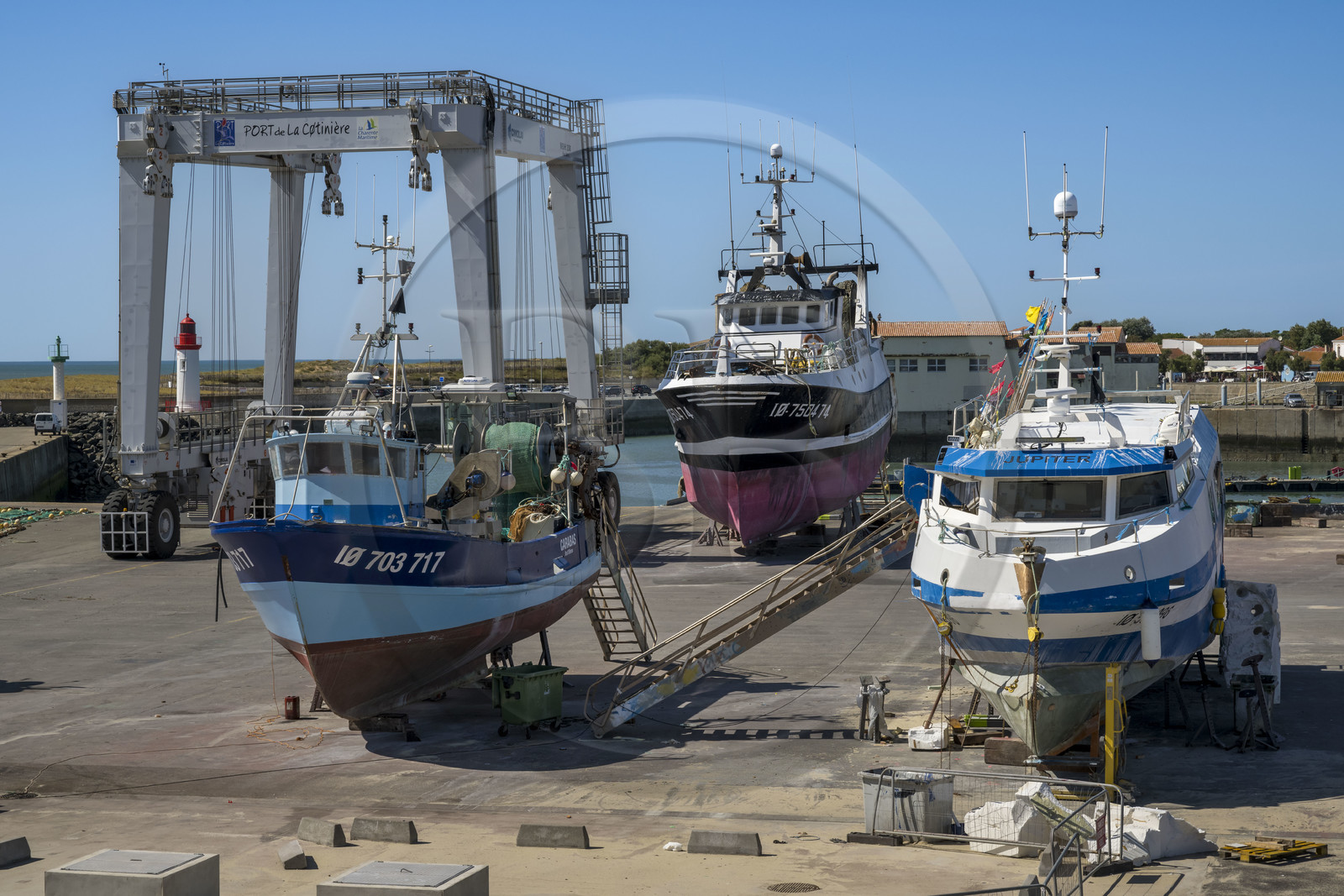 France, Charente-Maritime (17), Ile d'Oléron, port de La Cotinière, bassin à flots aménagé en 2022 au pied de la nouvelle criée