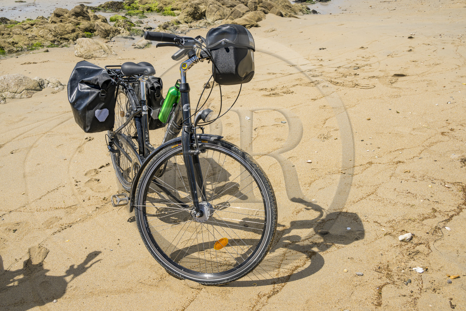 France, Vendée (85), île de Noirmoutier, Noirmoutier-en-l'Ile, plage des Lutins, randonnée à bicyclette