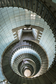France, Finistère (29), Pays des Abers, Ile Vierge dans l'archipel de Lilia, le phare de l'Ile Vierge, escalier intérieur du plus haut phare d'Europe avec 82,5 mètres