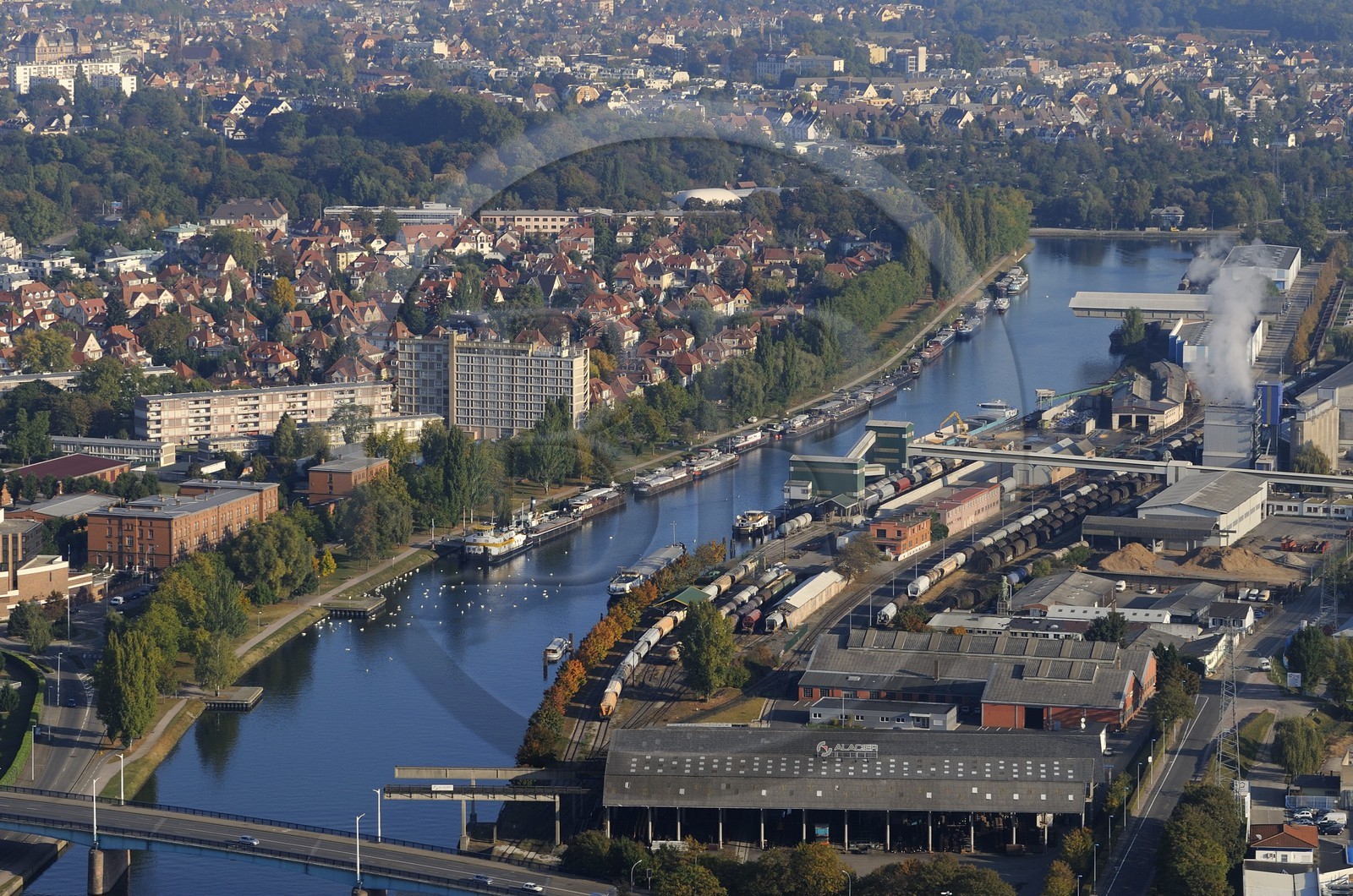 France, Bas-Rhin (67), le port du Rhin (photo aérienne)