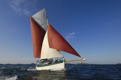 France, Manche (50), archipel des îles Chausey, le Courrier des Iles dessiné par le peintre de la marine Marin Marie