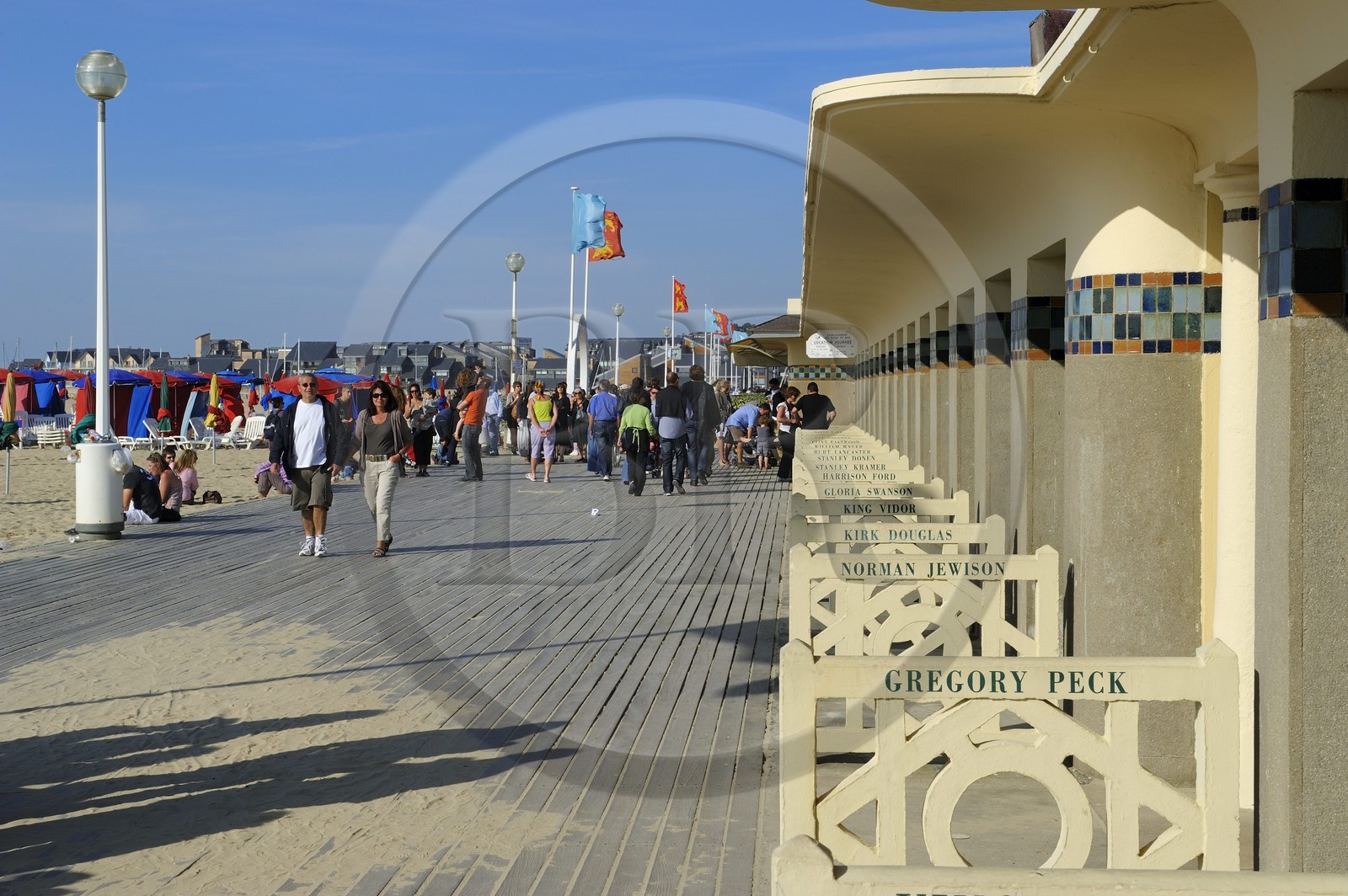France, Calvados (14), Pays d'Auge, Deauville, la plage, la Promenade des Planches en souvenir des réalisateurs et acteurs de cinéma