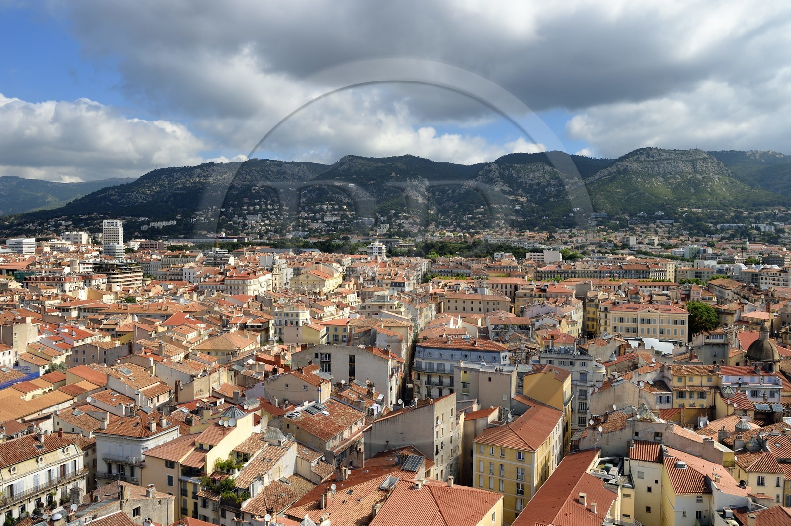 France, Var, Toulon, the city at the foot of Mount Faron, the district of Little Chicago which has become the Arts district in the foreground