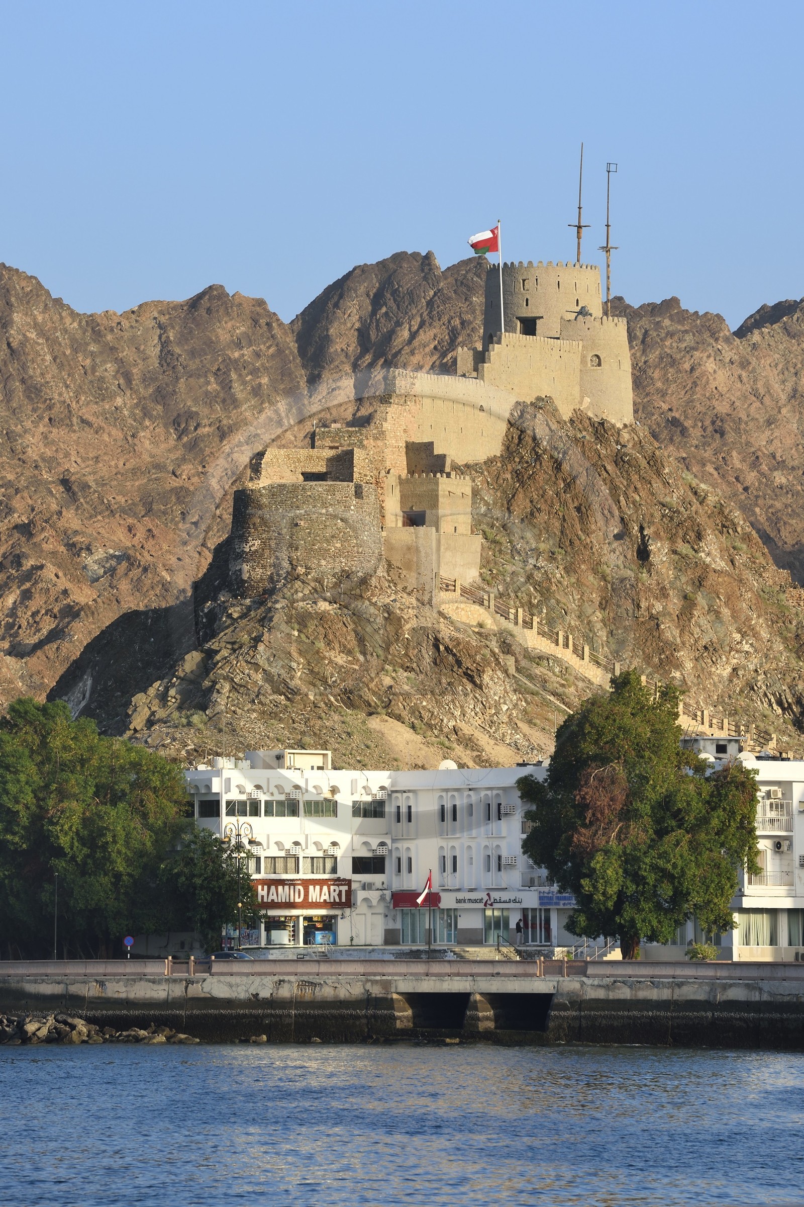 Sultanat d'Oman, Mascate, vieux Mascate, la corniche et le Fort de Muttrah, le front de mer