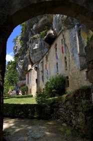 France, Dordogne (24), Périgord Noir, vallée de la Vézère, Tursac, maison fortifiée troglodytique de Reignac du XVIe siècle