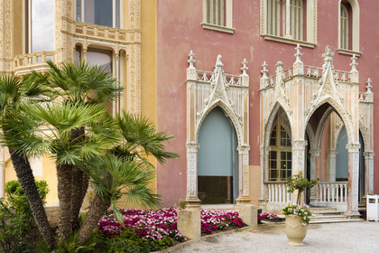 France, Alpes-Maritimes (06), Saint Jean Cap Ferrat, Villa et Jardins Ephrussi de Rothschild, la porte d'entrée