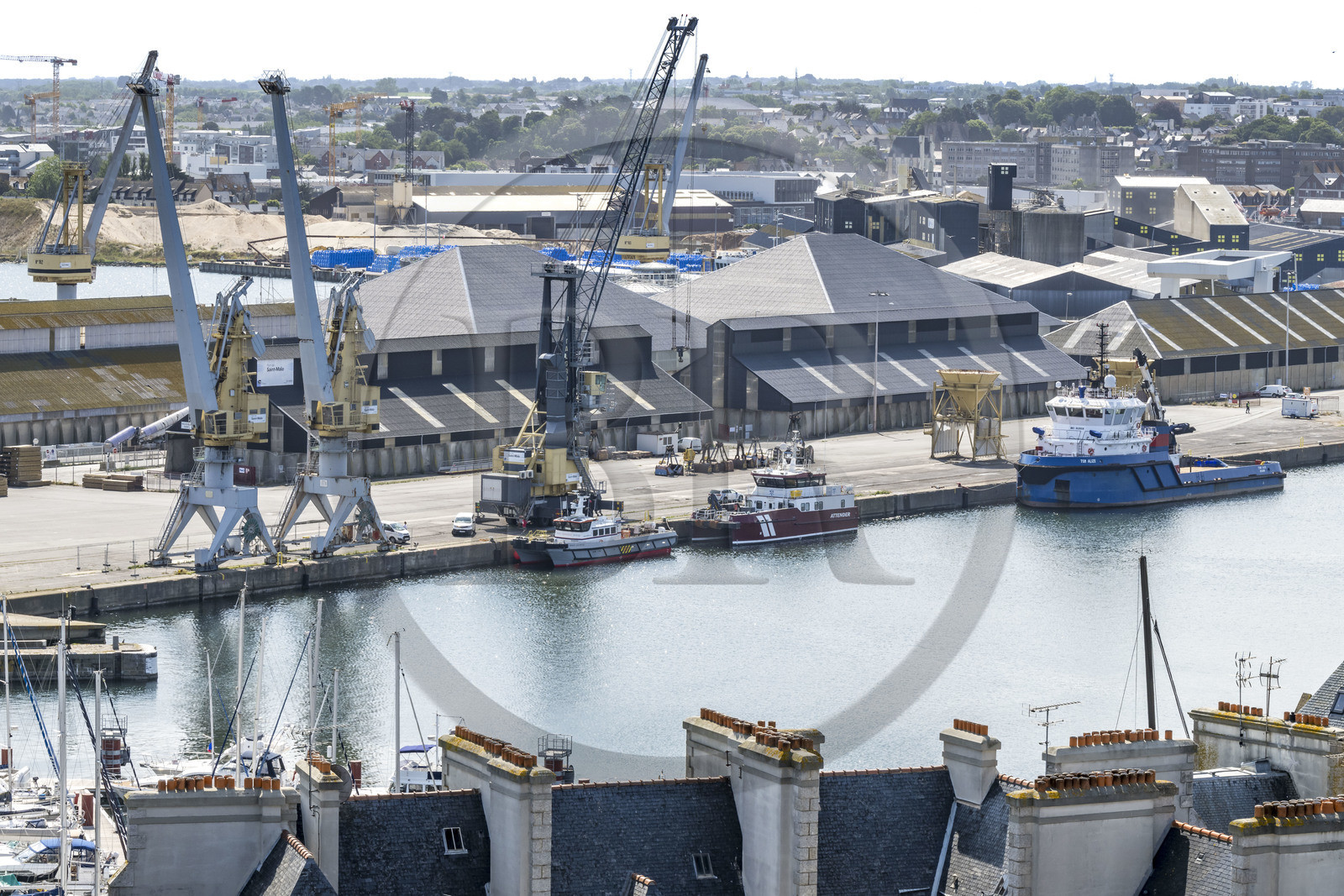 France, Ille-et-Vilaine (35), Côte d'Emeraude, Saint-Malo, le bassin Vauban dans le port de commerce