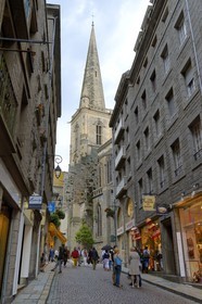 France, Ille-et-Vilaine (35), côte d'émeraude, Saint-Malo, cathédrale Saint-Vincent en haut de la Grand Rue