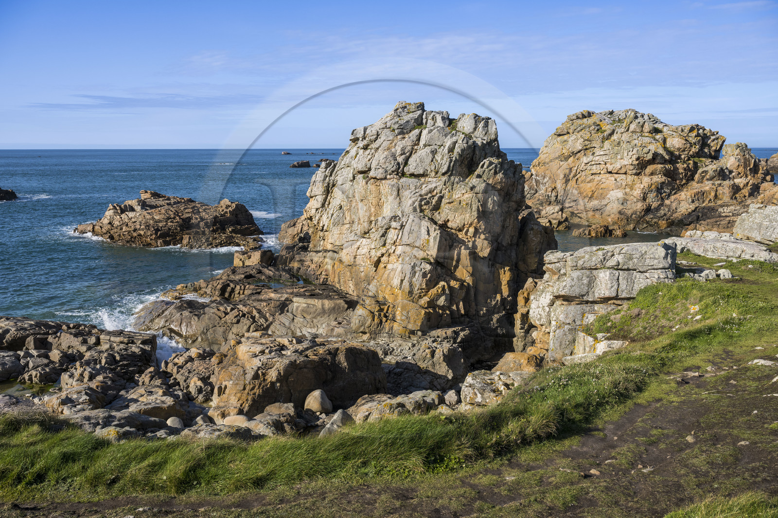 France, Cotes-d'Armor, Cote d'Ajoncs, Plougrescant, rocks at a place called La Pointe du Chateau