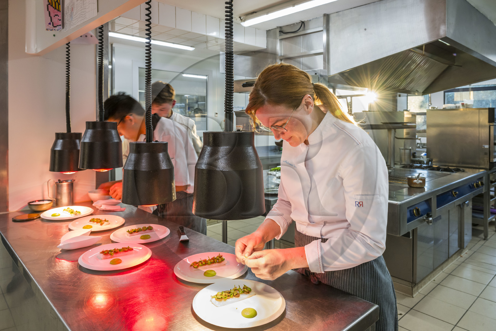 France, Finistère (29), Plougonvelin, restaurant Hostellerie de la Pointe Saint-Mathieu 1 étoile Michelin, la cheffe Nolwenn Corre