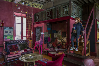 France, Vaucluse (84), Avignon, Maison de Fogasse, lieu alliant un subtil alliage de culture, de mode, d'art et de gastronomie, sa propriétaire Corinne Chicheportiche