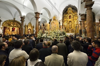 Espagne, Andalousie, Séville, quartier de Santa Cruz, église San Nicolas, procession de la Vierge des neiges (Virgen de las Nieves)
