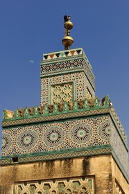 Maroc, Moyen Atlas, Fès, ville impériale, médina classée Patrimoine Mondial de l'UNESCO, Fès el Bali, le minaret de la médersa Bouananiya ou Bou-Inania