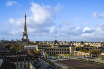France, Paris (75), siège de l'UNESCO, la Tour Eiffel et l'Ecole Militaire