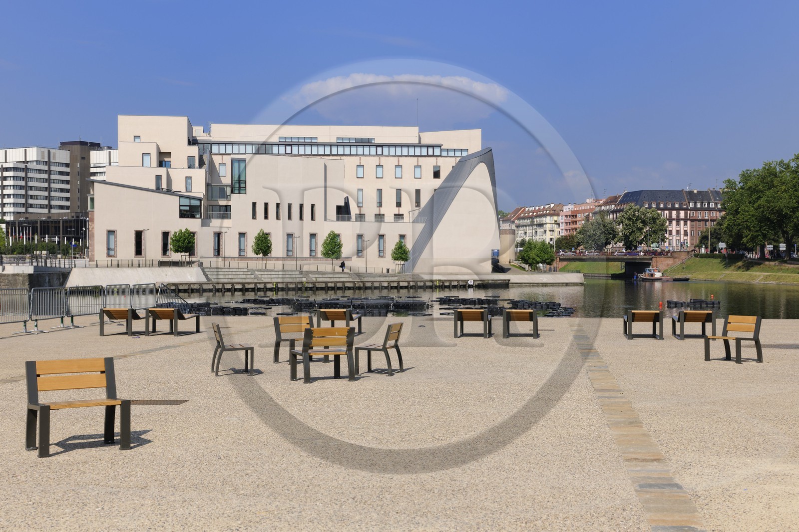 France, Bas-Rhin (67), aménagement du port du Rhin et reconversion du môle du Bassin d’Austerlitz, la Cité de la musique