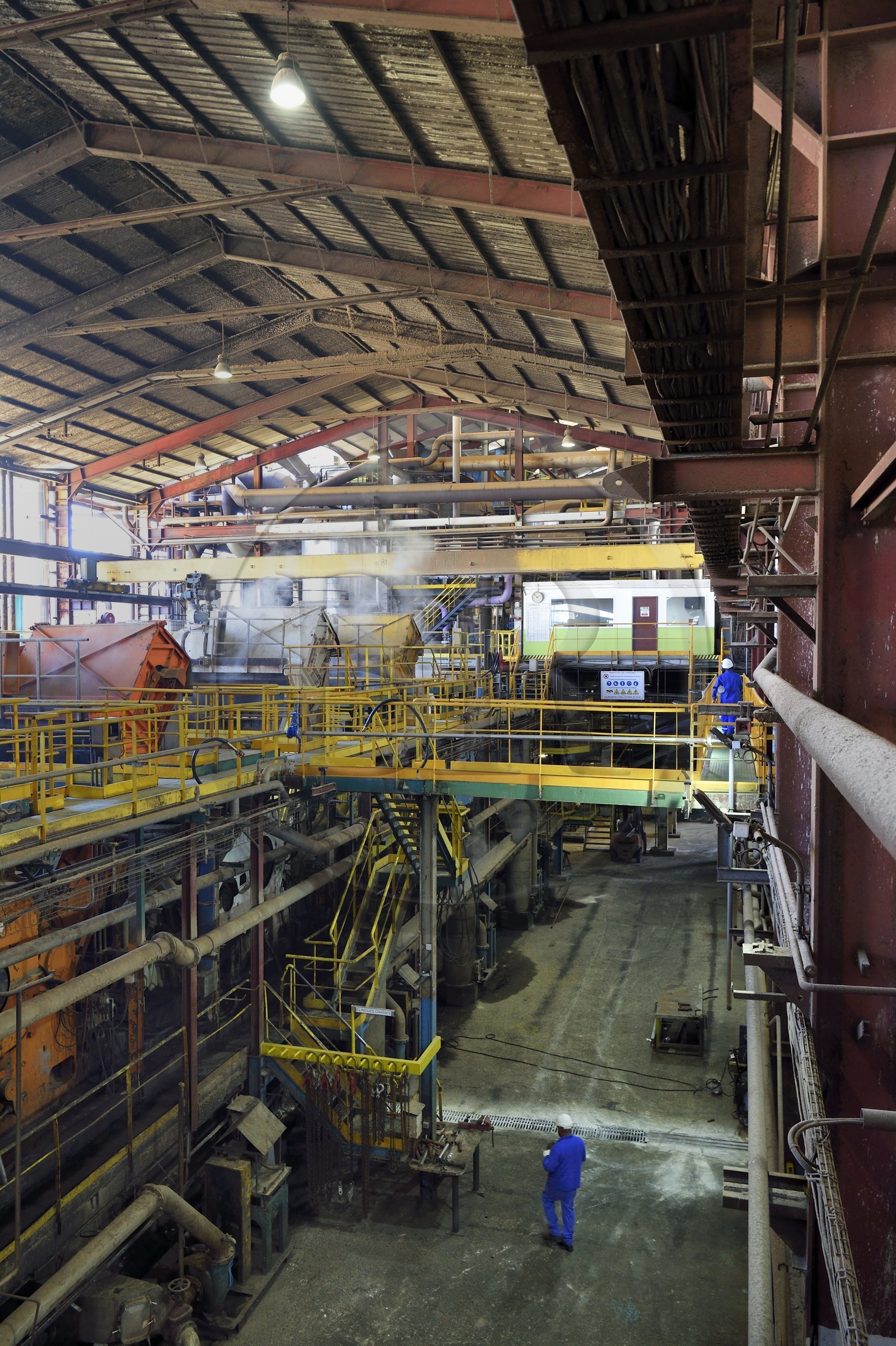 France, Ile de la Reunion, Saint-Louis, l'usine sucrière du Gol utilisant la canne à sucre, zone de clarification, décantation et filtration