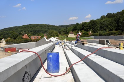 France, Dordogne, Montignac, Montignac-Lascaux Parietal Art international Centre (Lascaux 4) building site designed by the Norwegian architectural agency Snøhetta, bleachers of the promenade on the roof