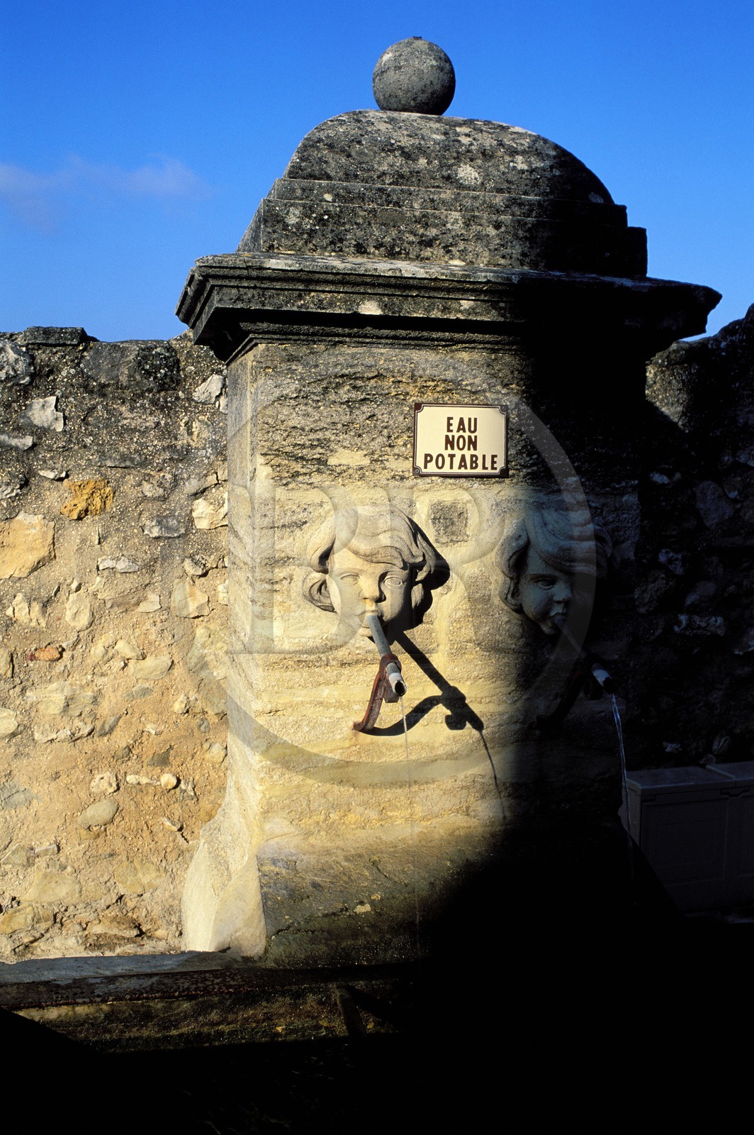 France, Vaucluse, Le Barroux, fountain (Comtat Venaissin)