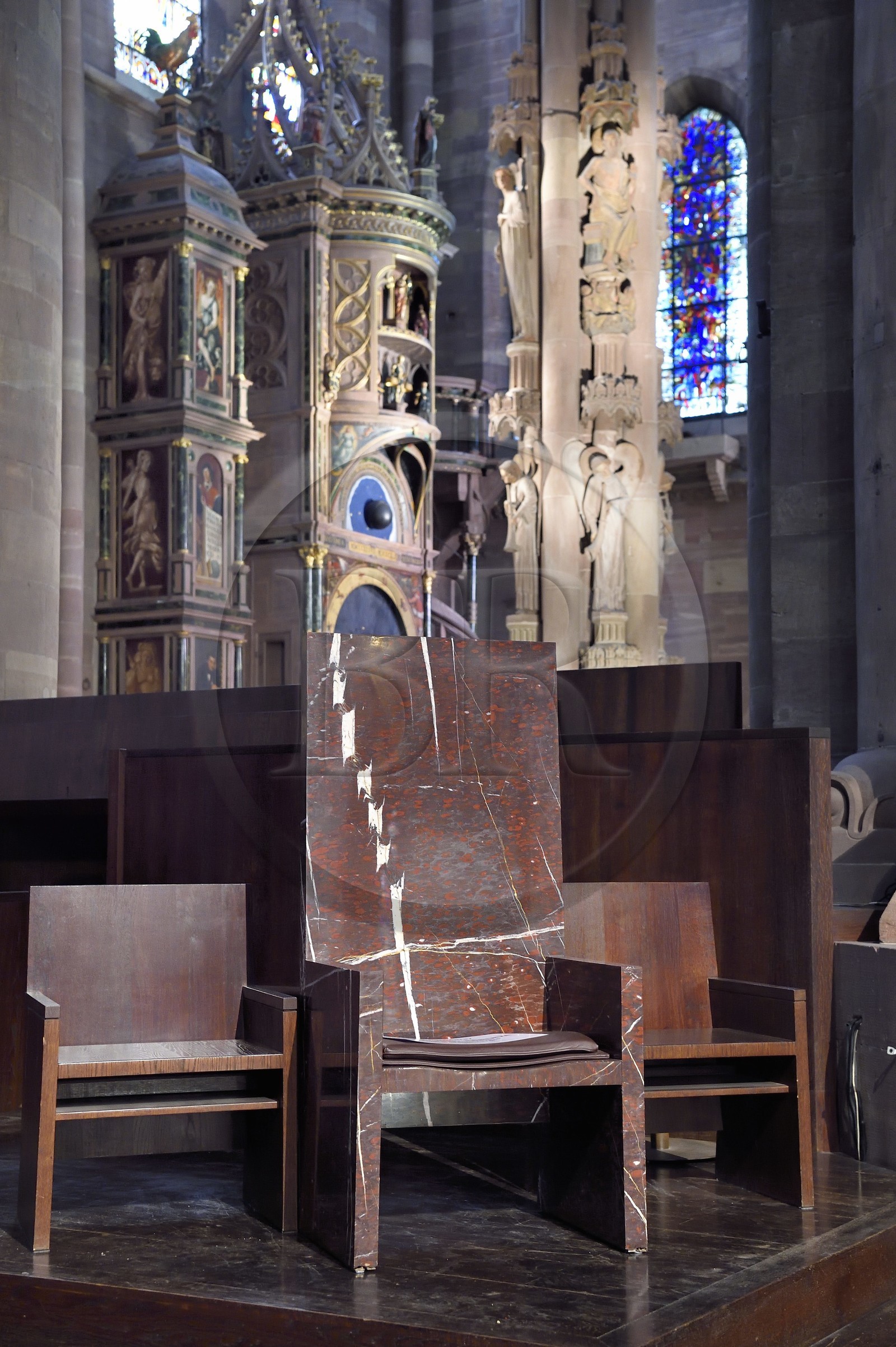 France, Bas Rhin, Strasbourg, old town listed as World Heritage by UNESCO, Notre Dame Cathedral, cathedra that is the seat of celebration of the bishop in his cathedral and the astronomical clock in the background