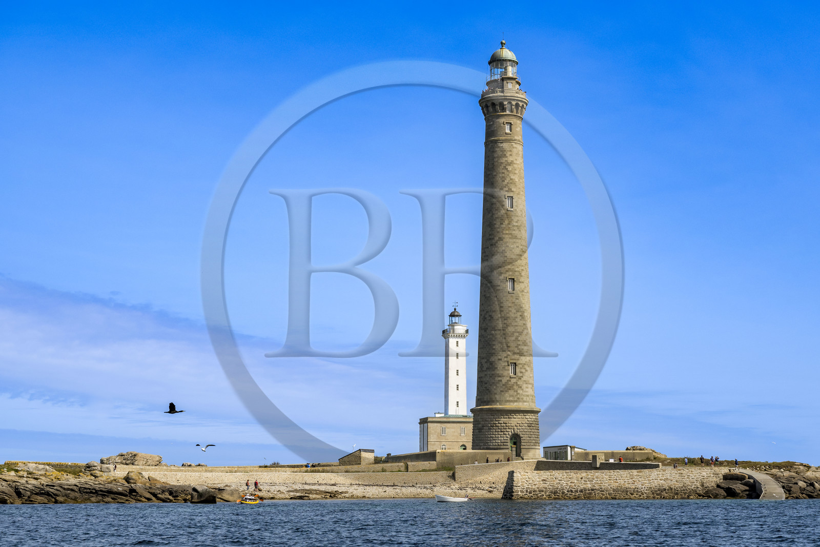 France, Finistère, Abers Country (Pays des Abers), Ile Vierge (Virgin Island) in the Lilia archipelago, the Virgin Island lighthouse, the tallest lighthouse in Europe at 82.5 meters, and the old lighthouse from 1845