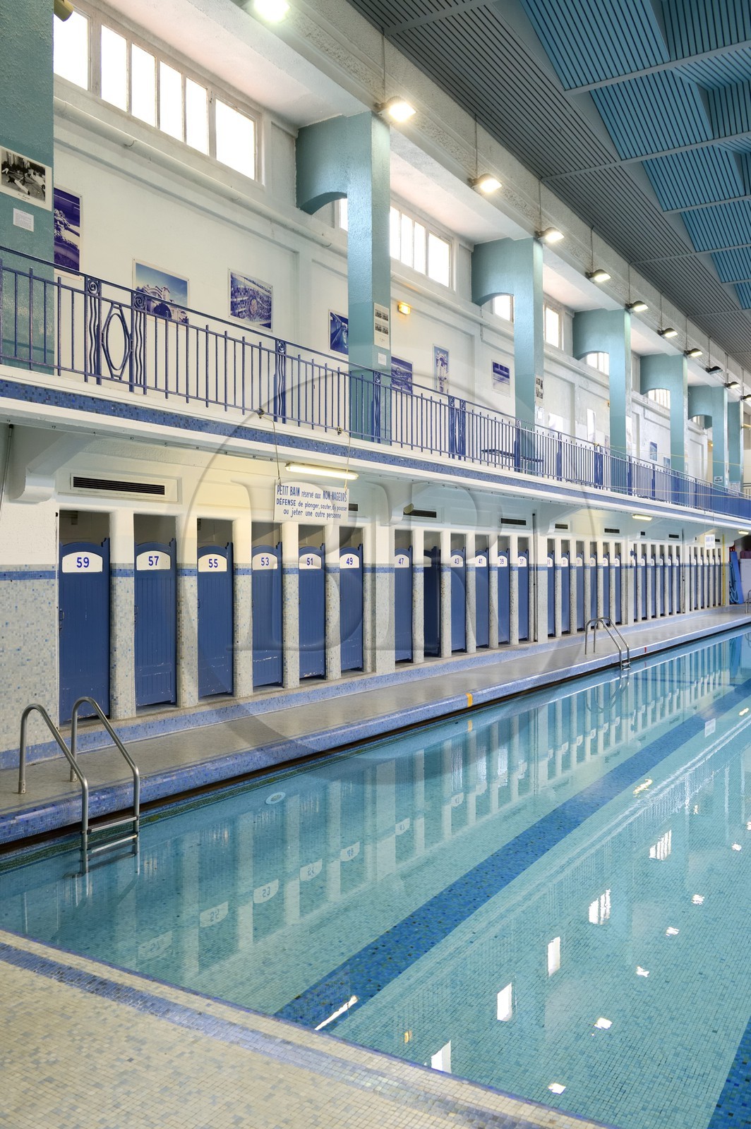 France, Ille-et-Vilaine (35), Rennes, la piscine municipale et bains publics Saint-Georges (1923-1926) construite par l'architecte Emmanuel Le Ray et décorée par le mosaïste Isidore Odorico
