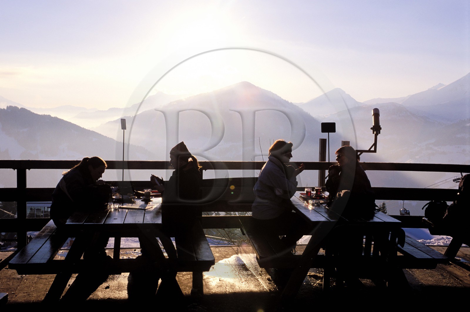 France, Haute-Savoie (74), domaine des portes du soleil, restaurant d'altitude sur le domaine de Morzine