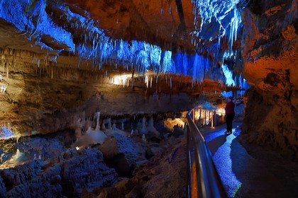 France, Dordogne, Périgord Noir, Tourtoirac cave