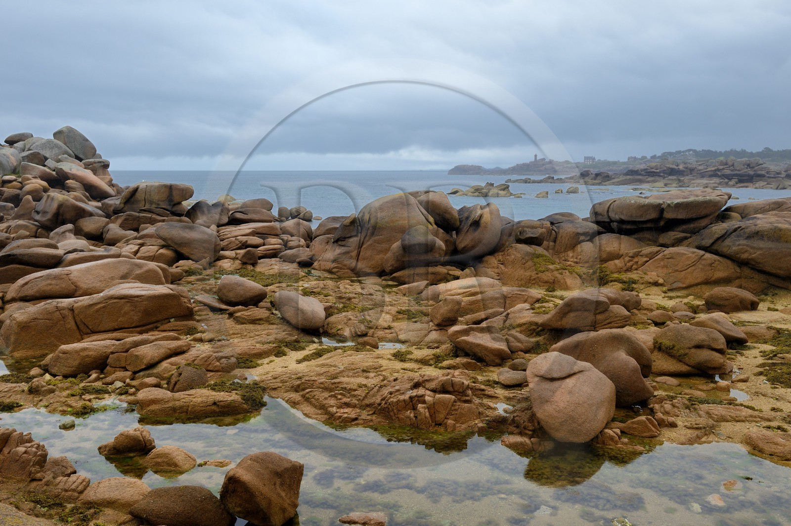 France, Cotes-d'Armor, Cote de Granit Rose (the Pink Granite coast), Tregastel, Renote island