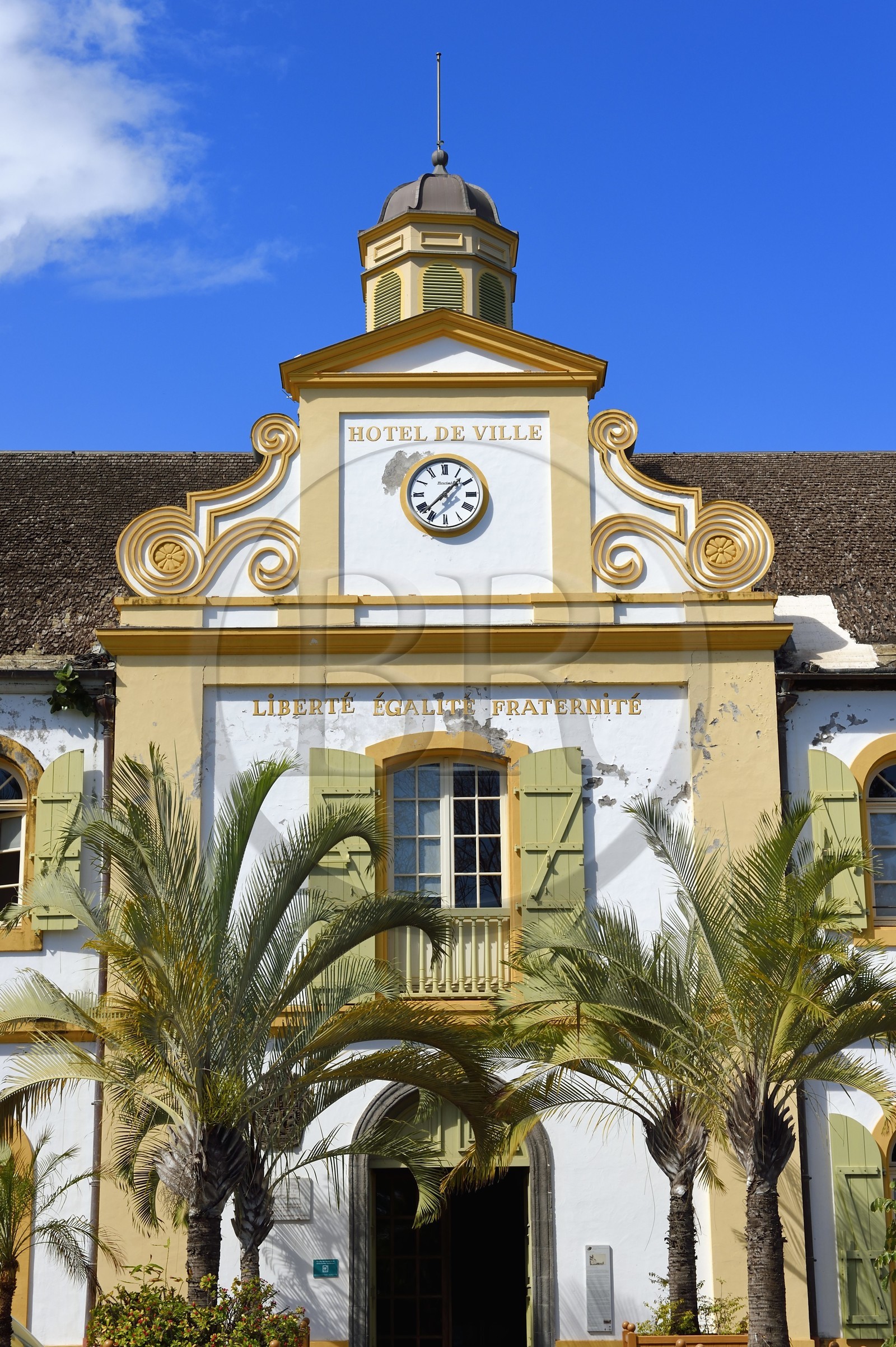 France, Ile de la Reunion, ville de Saint-Pierre, la mairie, ancien batiment de la Compagnie des Indes orientales