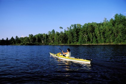 Canada, province de Québec, Réserve faunique de la Vérendrye, Grand lac Victoria, Kayak de mer
