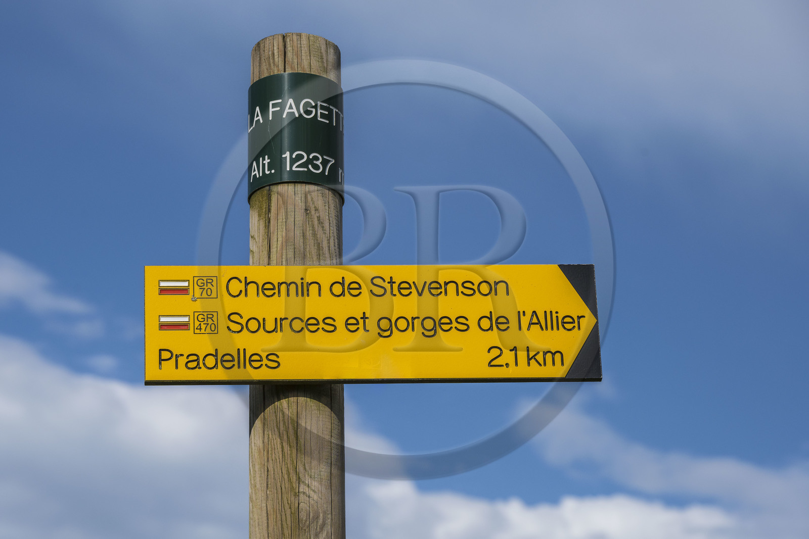 France, Haute-Loire (43), Pradelles, sign of the Robert Louis Stevenson Trail (GR 70)
