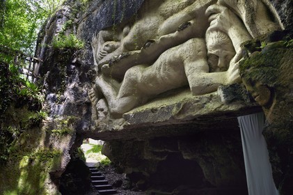 France, Charente-Maritime (17), Saintonge, Port-d'Envaux, Les Lapidiales crées par Alain Tenenbaum, Land art, sculptures à ciel ouvert dans l'ancienne carrière des Chabossières