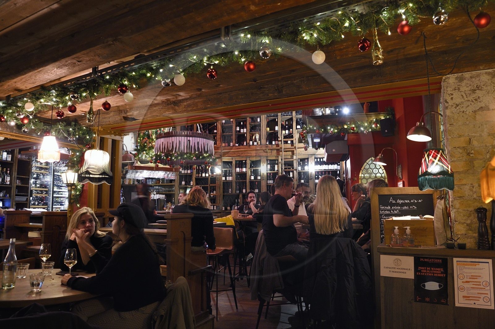 France, Bas-Rhin (67), Strasbourg, vieille ville classée au Patrimoine Mondial de l’UNESCO, le bar à vin Le Purgatoire