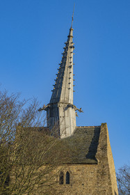 France, Côtes-d'Armor (22), Plougrescant, chapelle de Saint-Gonéry avec son clocher penché