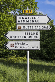 France, Moselle (57), Meisenthal, panneaux de signalisation