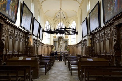 France, Marne (51), Parc Naturel Regional de la Montagne de Reims, Hautvillers, l'église abbatiale Saint-Sindulphe où se trouve la dalle funéraire de Dom Pérignon
