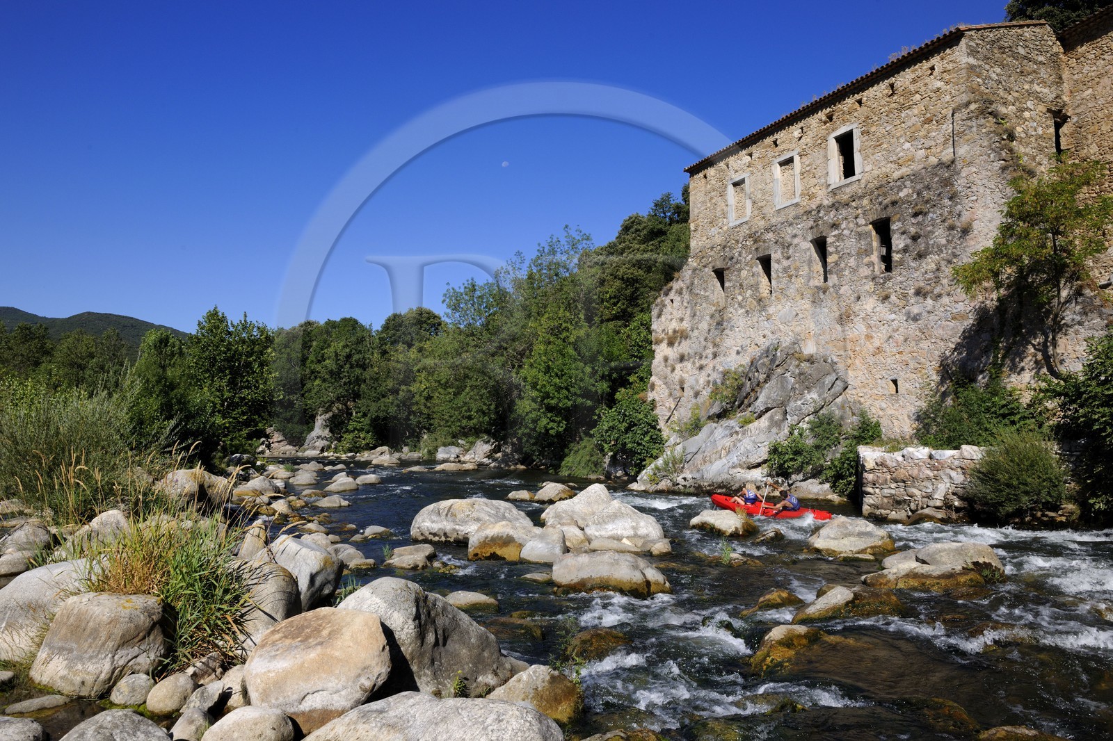 France, Hérault (34), vallée de l' Orb, descente en canoë-kayak de la rivière Orb au moulin de Travassac à Mons la Trivalle