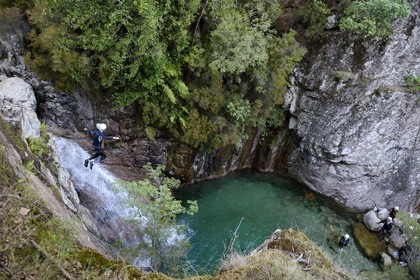 France, Corse-du-Sud (2A), Alta Rocca, Bavella, canyonning dans le torrent de Polischellu