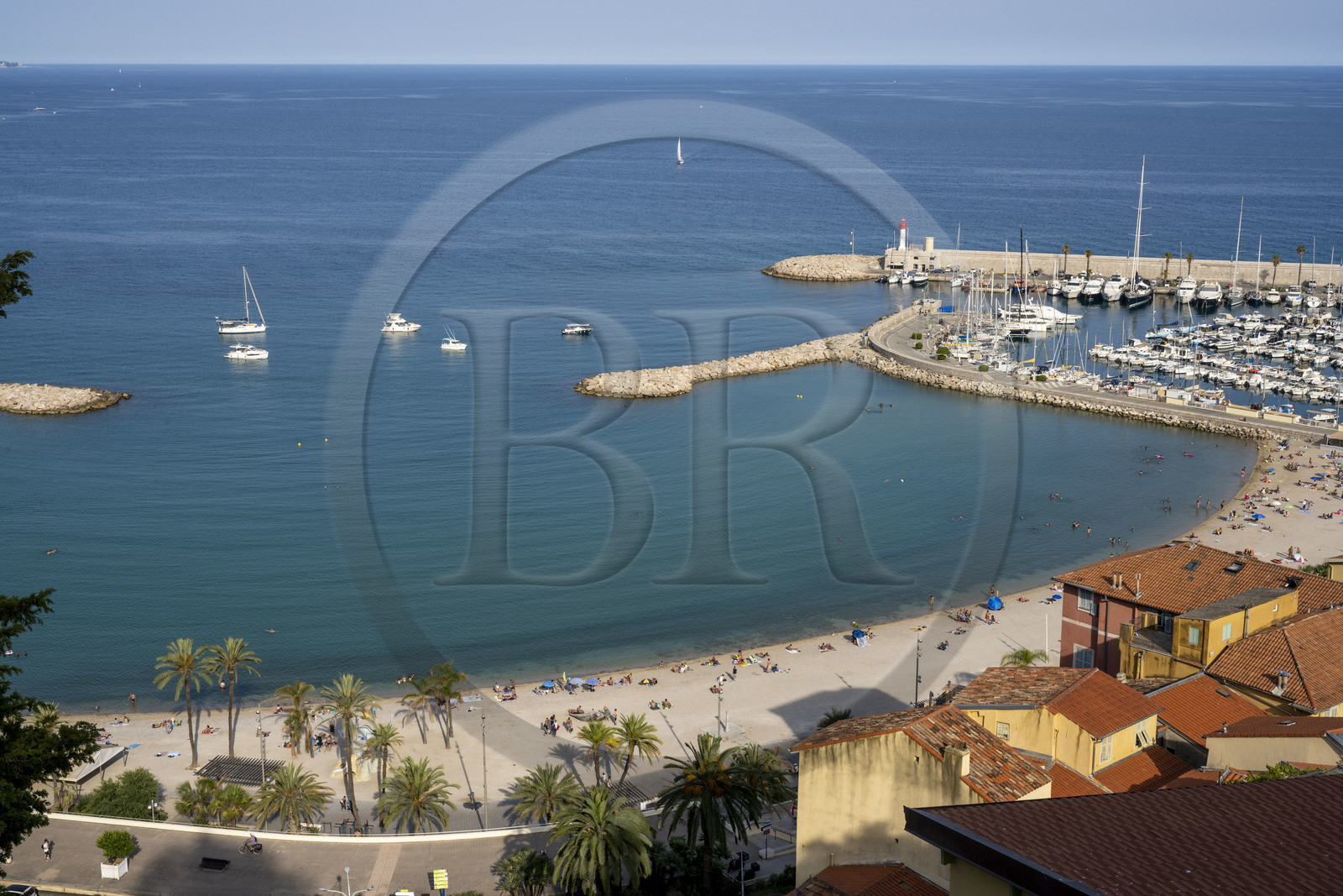France, Alpes-Maritimes (06), Menton, la plage des Sablettes