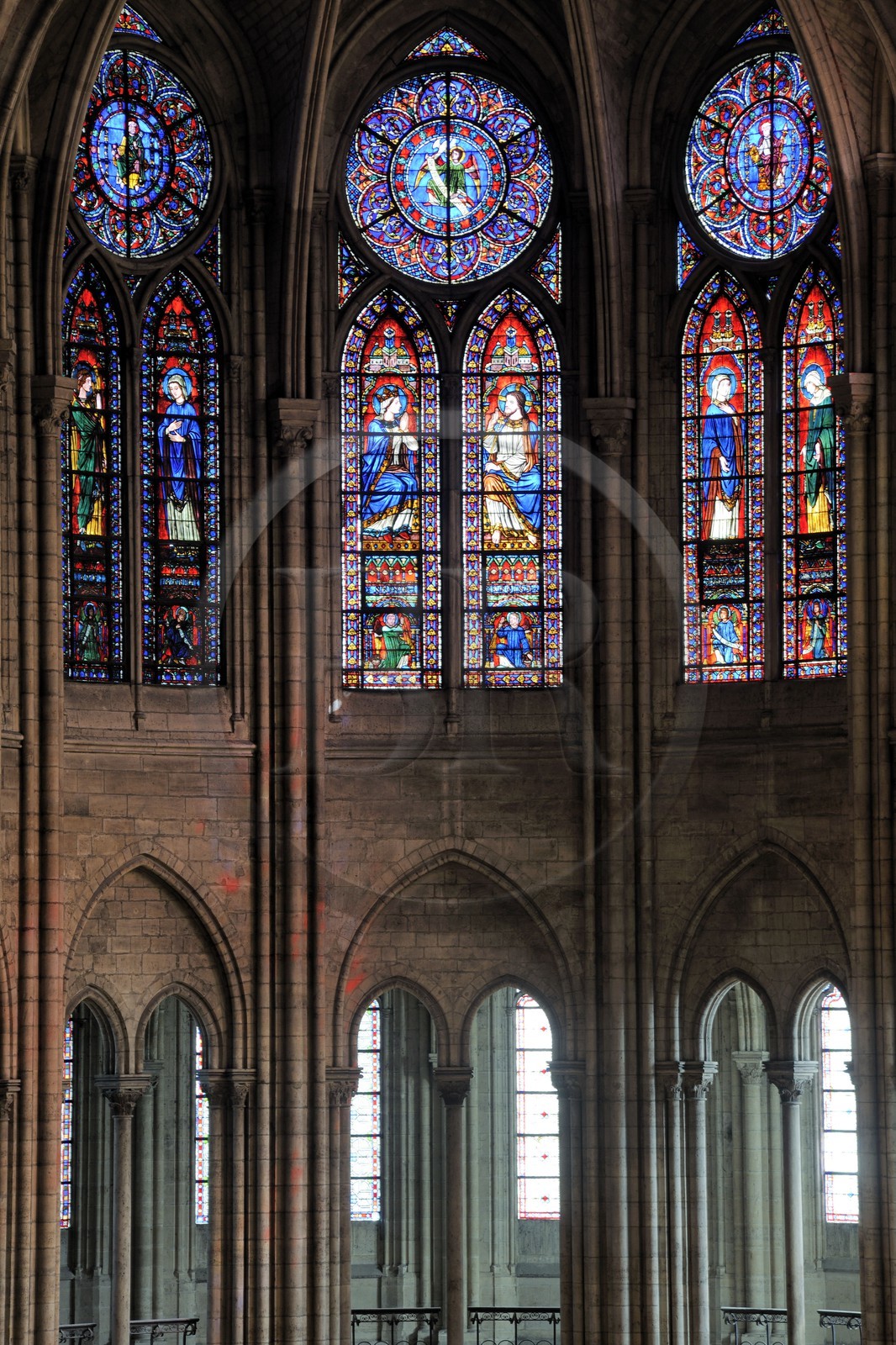 France, Paris (75), île de la Cité, la cathédrale Notre-Dame, vitraux du choeur