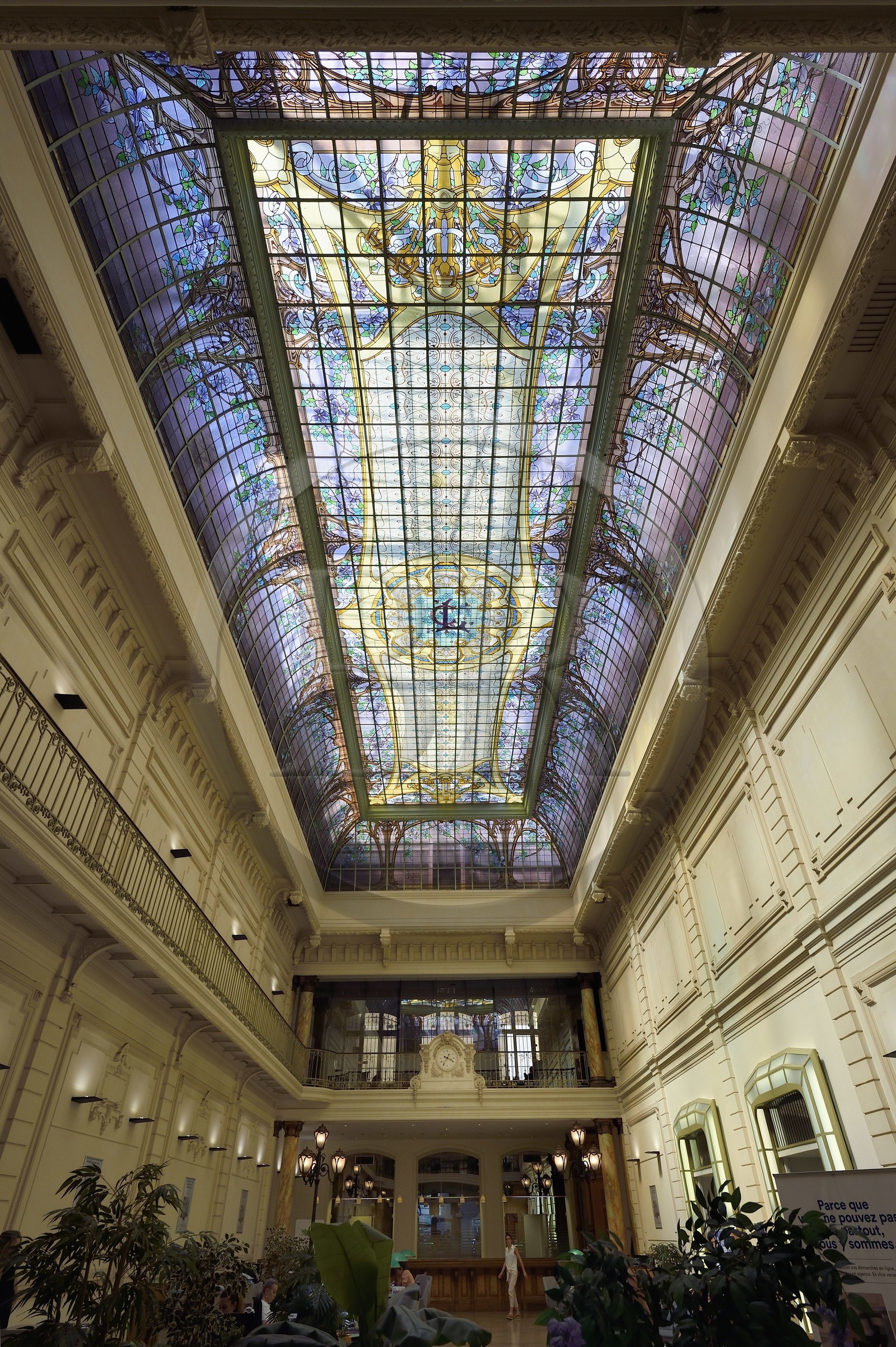 France, Meurthe et Moselle, Nancy, monumental glass Art Nouveau 250m2 of the bank Crédit Lyonnais today LCL by Jacques Gruber School of Nancy