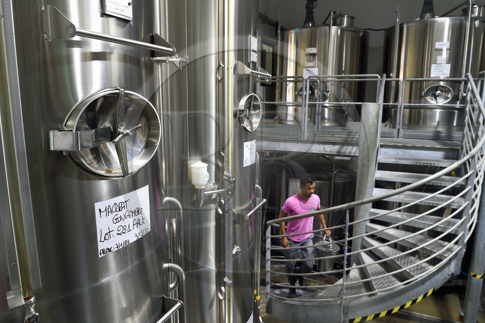 France, Ile de la Reunion, Saint Pierre, domaine de la distillerie Isautier, cuves de stockage