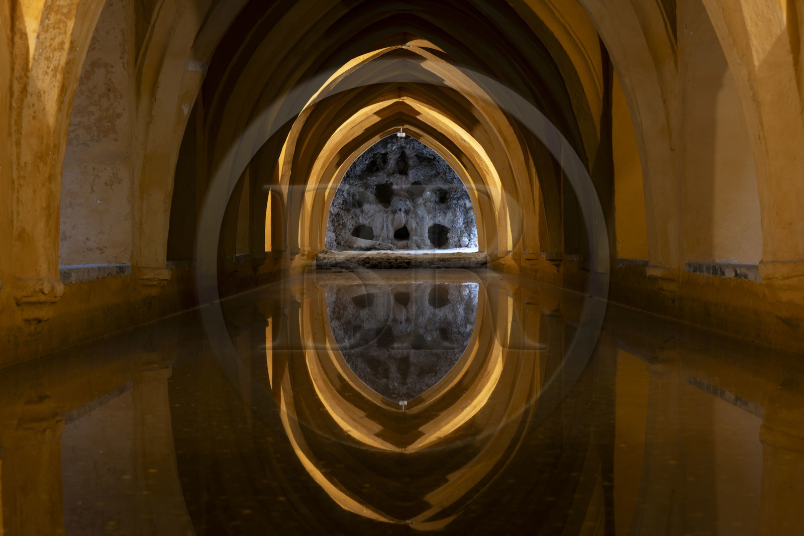Espagne, Andalousie, Séville, Alcazar de Séville (Reales Alcazares de Sevilla), classé Patrimoine Mondial de l'UNESCO, les bains de Dona Maria de Padilla