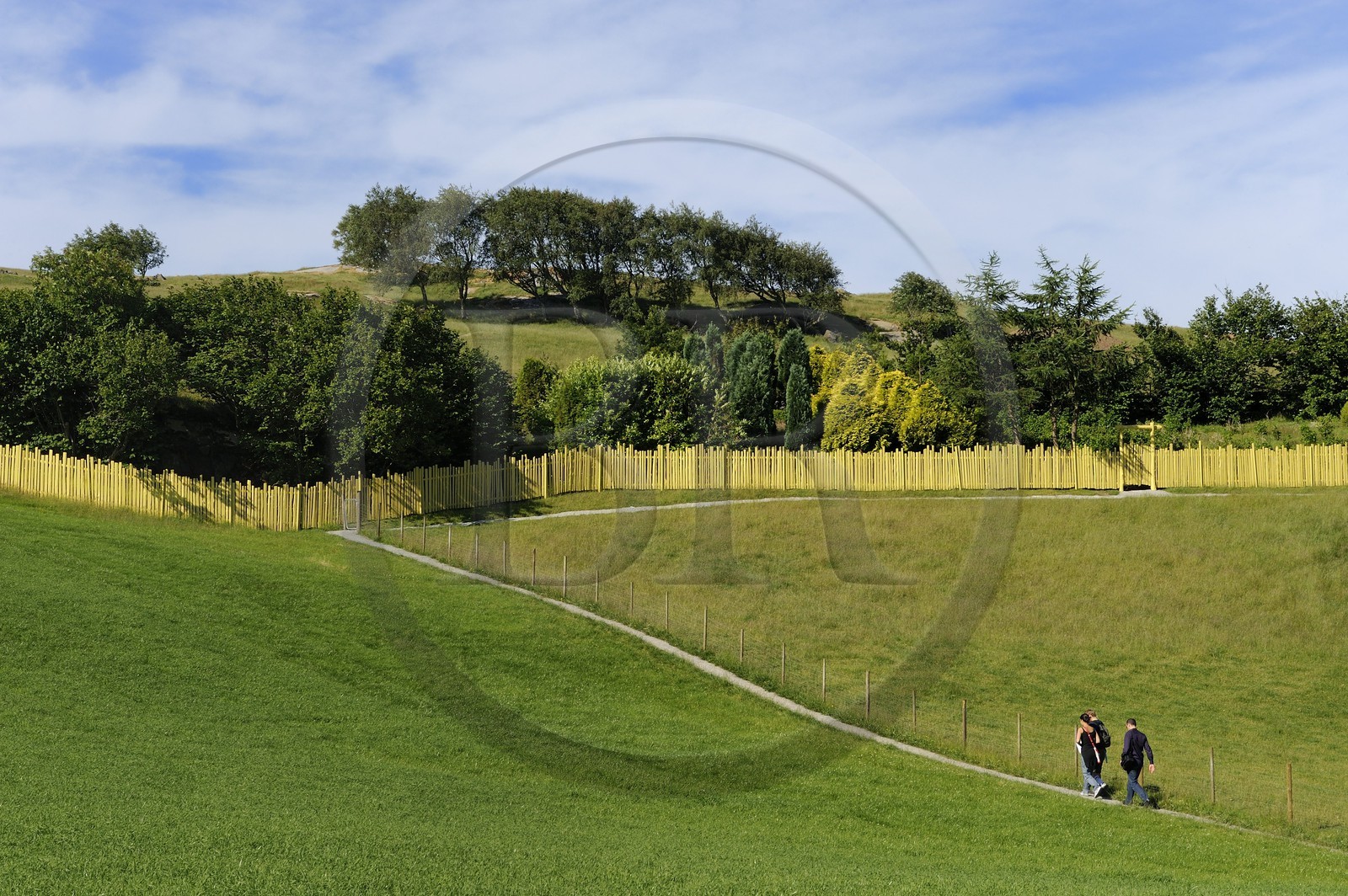 Norvège, Rogaland, région de Stavanger, Land Art sur l'île de Bru (Stavanger 2008), World Fence de Barbro Raen Thomassen et Torild Wardenaer