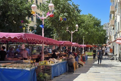 France, Var (83), Toulon, le marché du Cours Lafayette