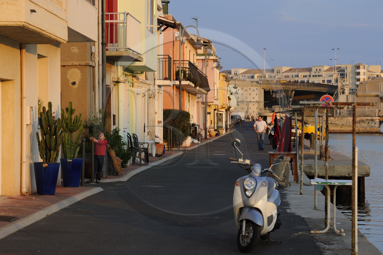 France, Herault, Sete, quartier de la Pointe Courte (Pointe Courte District), village of fishermen opening onto the bassin of Thau, Mistral wharf